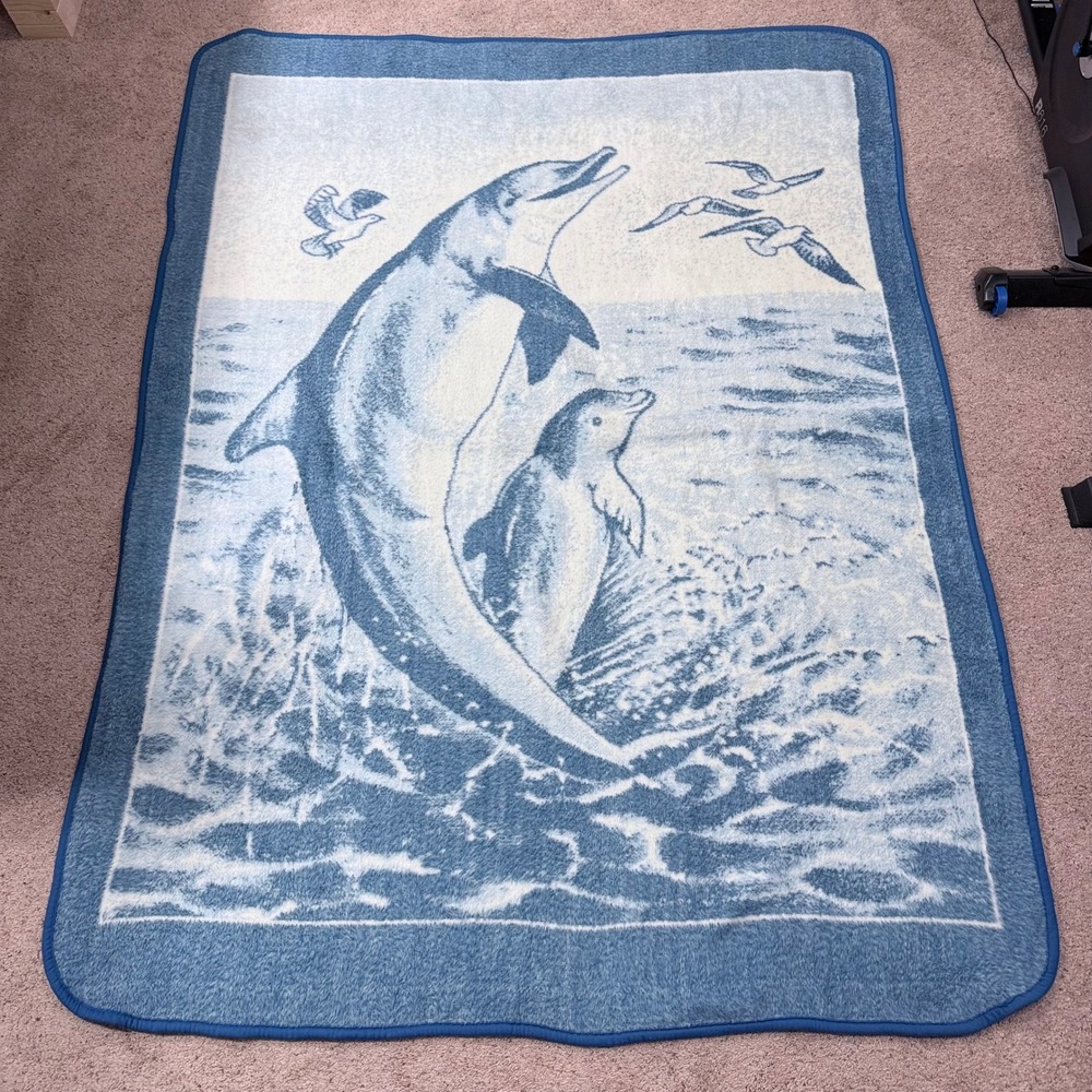San Marcos Dolphin Blanket Vintage Blue White Reversible 86x65 Plush Ocean Birds